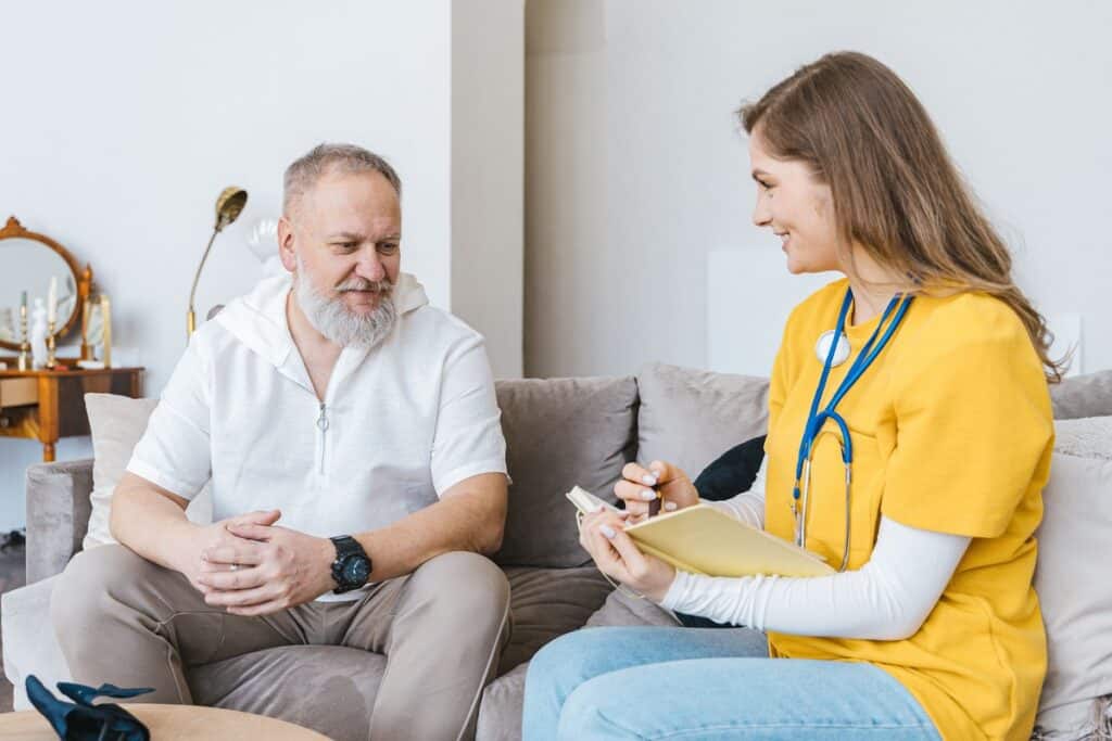 Registered Nurse providing care for a senior at home in Ontario